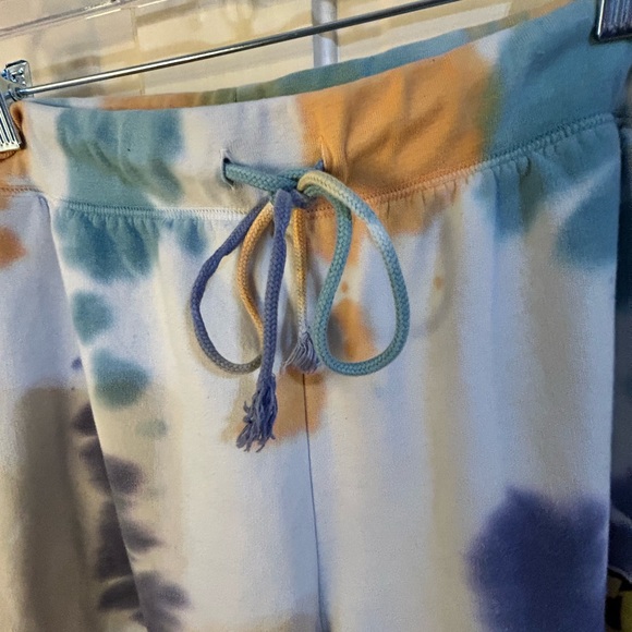 Ladies, flaming, Cheetos sweatpants size XL - Picture 3 of 9